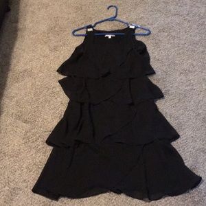 Black sleeveless dress